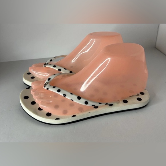 kate spade Shoes - SOLD! Kate spade NY Fiji poka dot Sandals size 7B